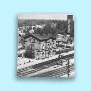 Vanhaa Tikkurilaa tiskirätti, jossa kuva historiallisesta Tikkurilan juna-asemasta