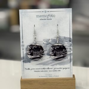 Vanha Tikkurilan asema 1947 korvakorut mustavalkoisella kuvalla