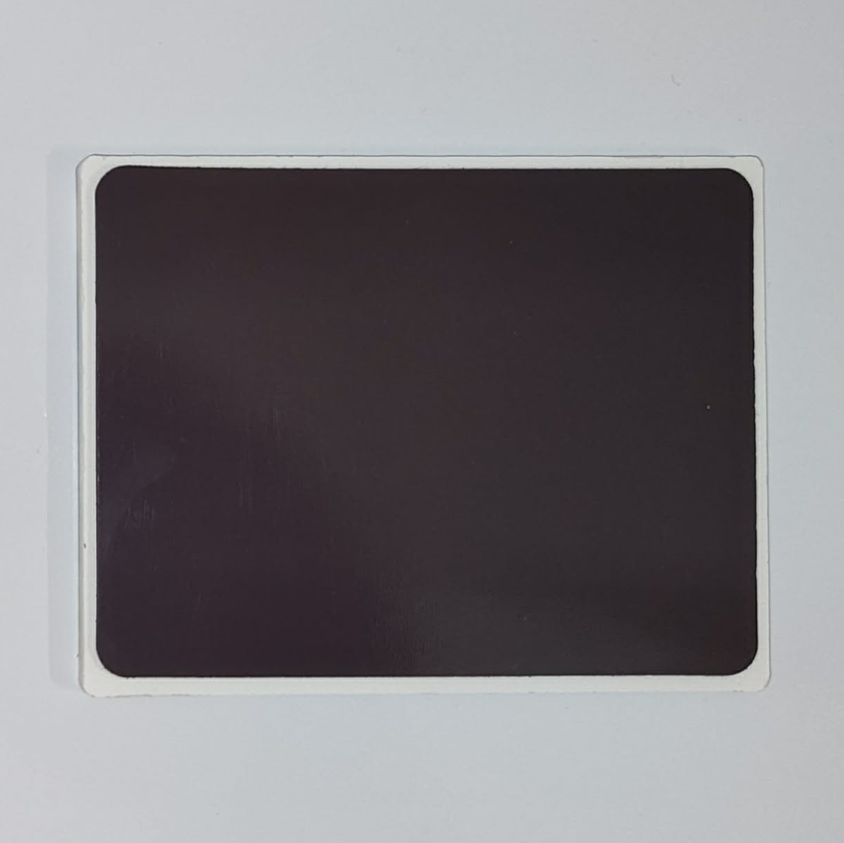Suorakulmion muotoinen muovimagneetti omalla kuvalla 70x90 mm